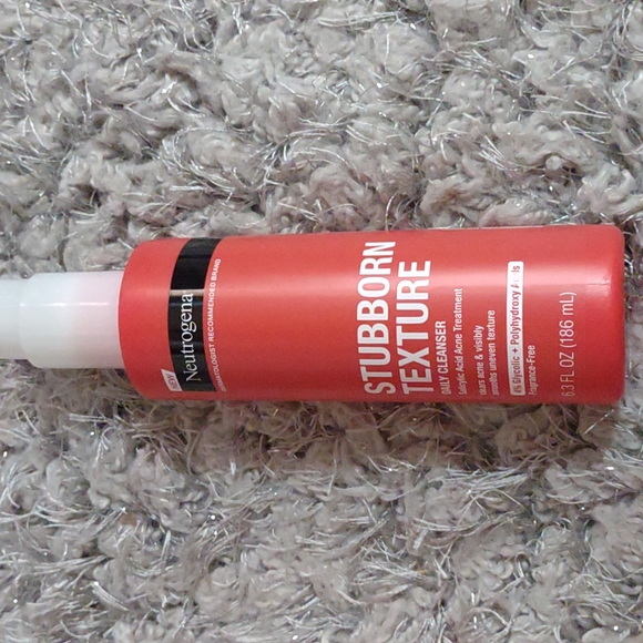(6)Neutrogena Bundle STUBBORN SYSTEM:cleanser AM Niacinamide Body Spray hydrator - Picture 2 of 7